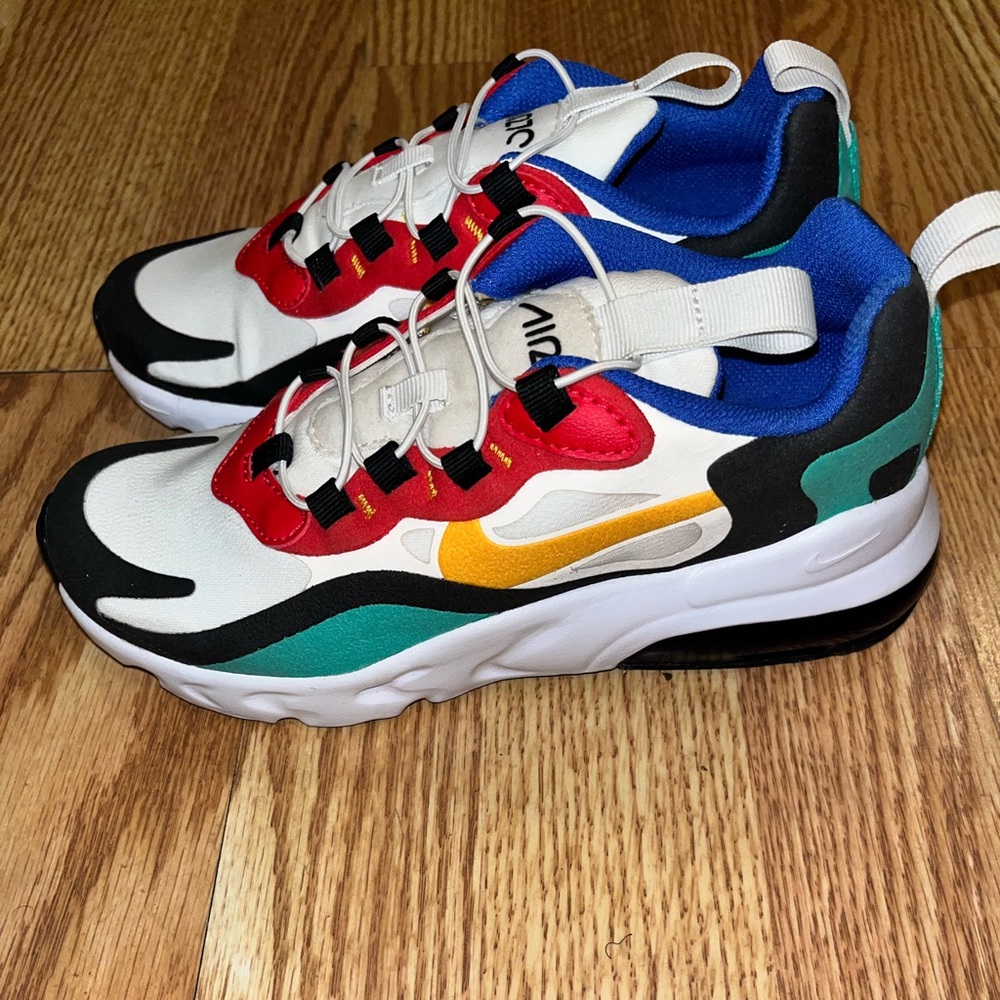 Nike Air Max 270 RT Size 2Y